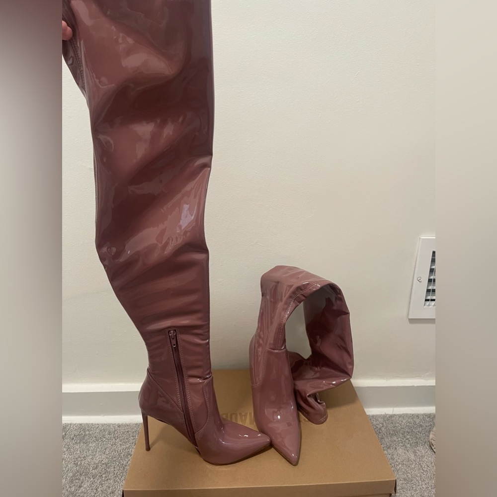 Steve Madden patent leather thigh high boots size 7 NEVER WORN